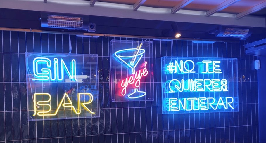 Neón Gin Bar