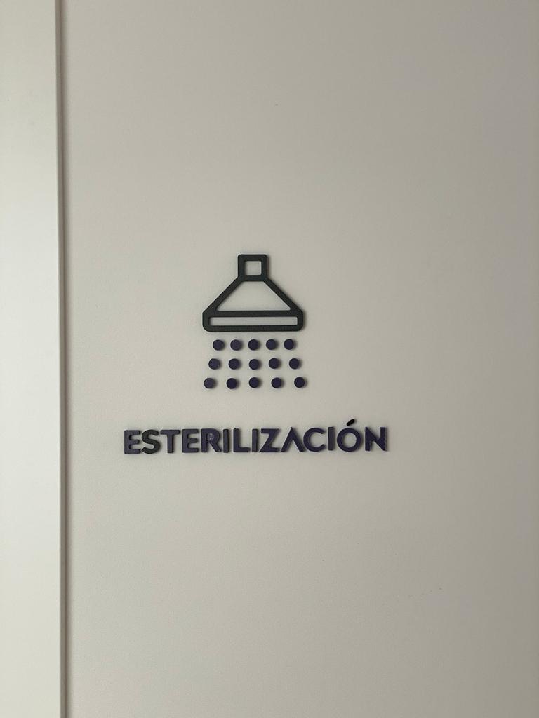 Señalización interior corporativa